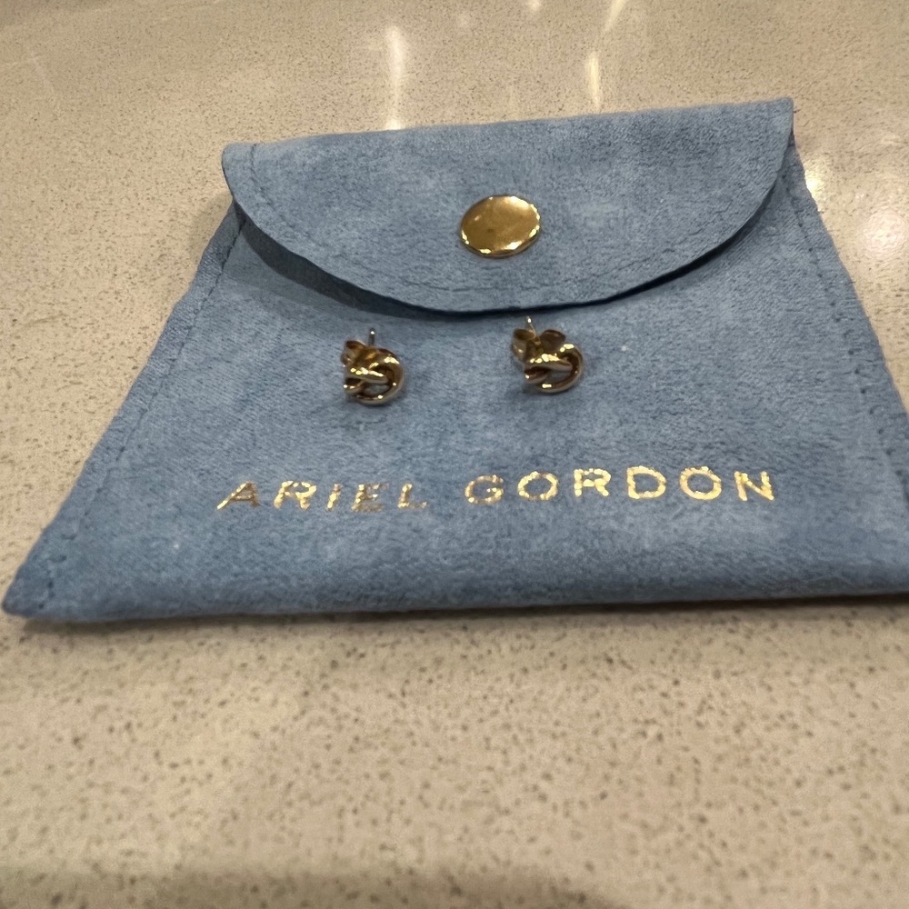 Ariel Gordon 14k Love Knot studs